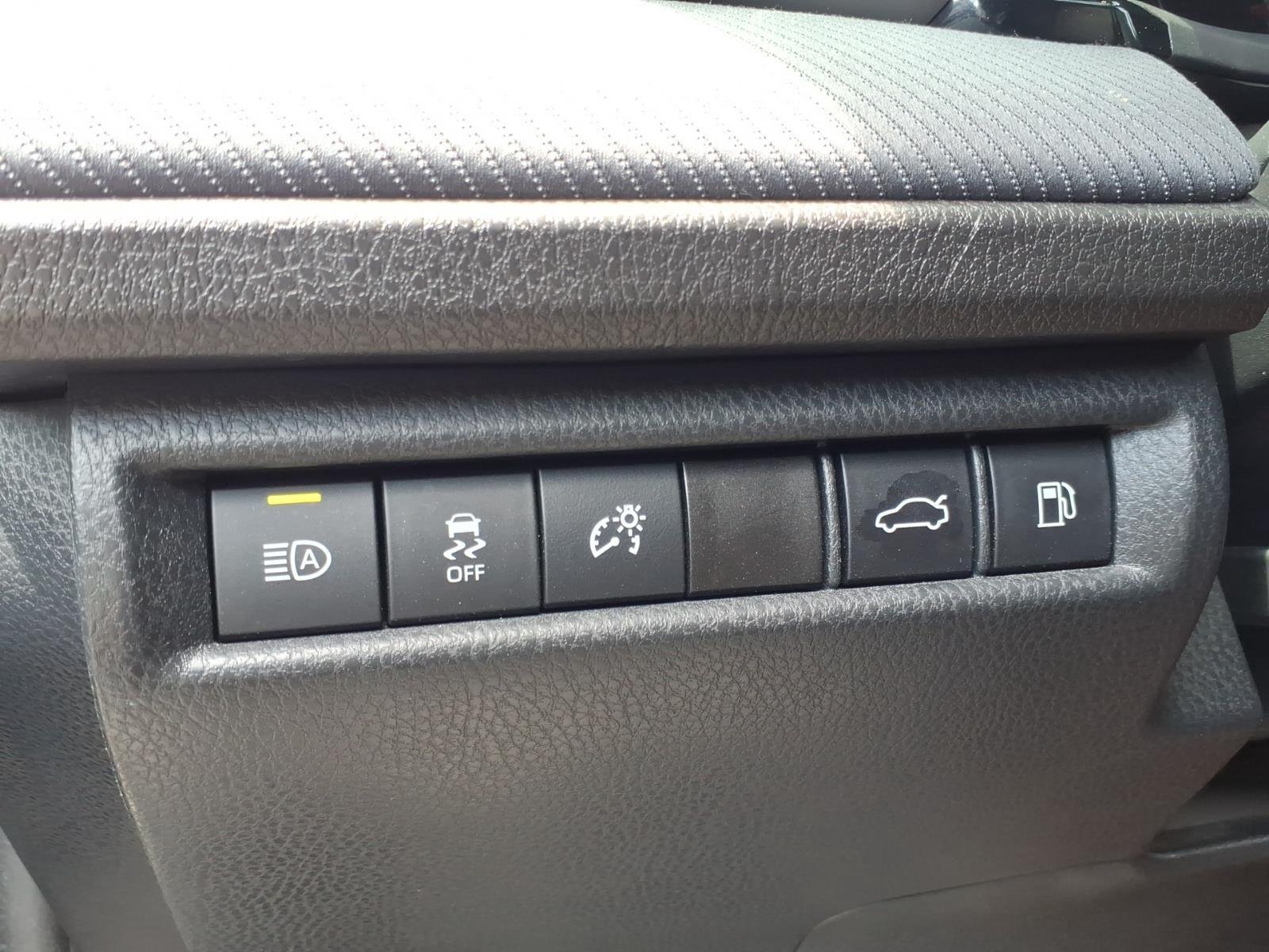 Used 2025 Ocean Gem Toyota SE image 9