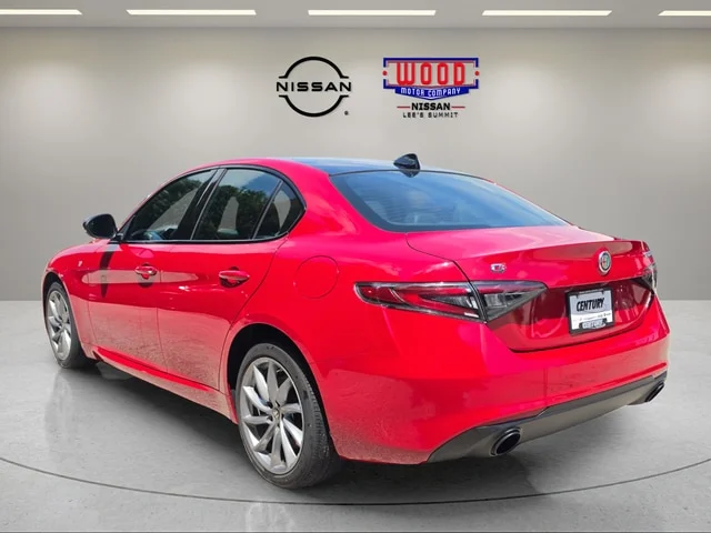Used 2024 Alfa Rosso Alfa Romeo Ti image 4
