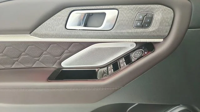 New 2026 Agate Black Metallic Ford Platinum™ image 46