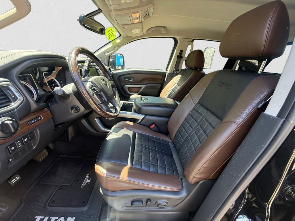 Used 2019 Black Nissan Platinum Reserve image 9