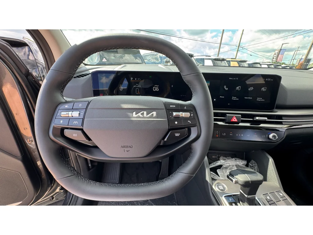 New 2026 Gry Kia EX image 11