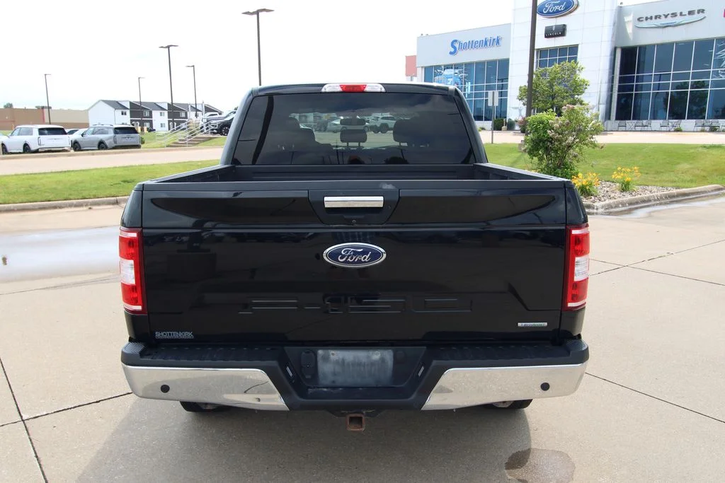 Used 2018 Black Ford XLT image 16