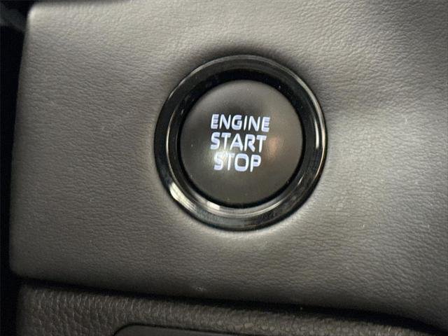 Certified Used 2025 WIND CHILL PEARL Toyota  image 21