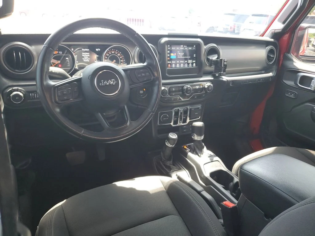 Used 2022 Red Jeep Unlimited Willys image 9