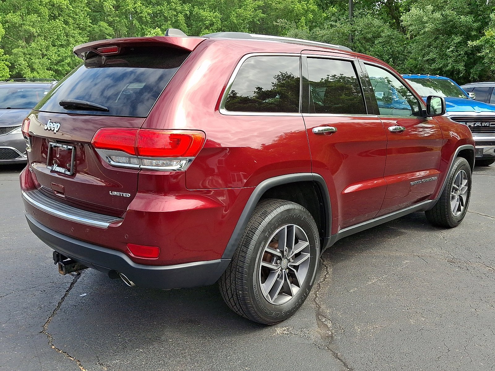 Certified Used 2017 Velvet Red Pearlcoat Jeep Limited image 6