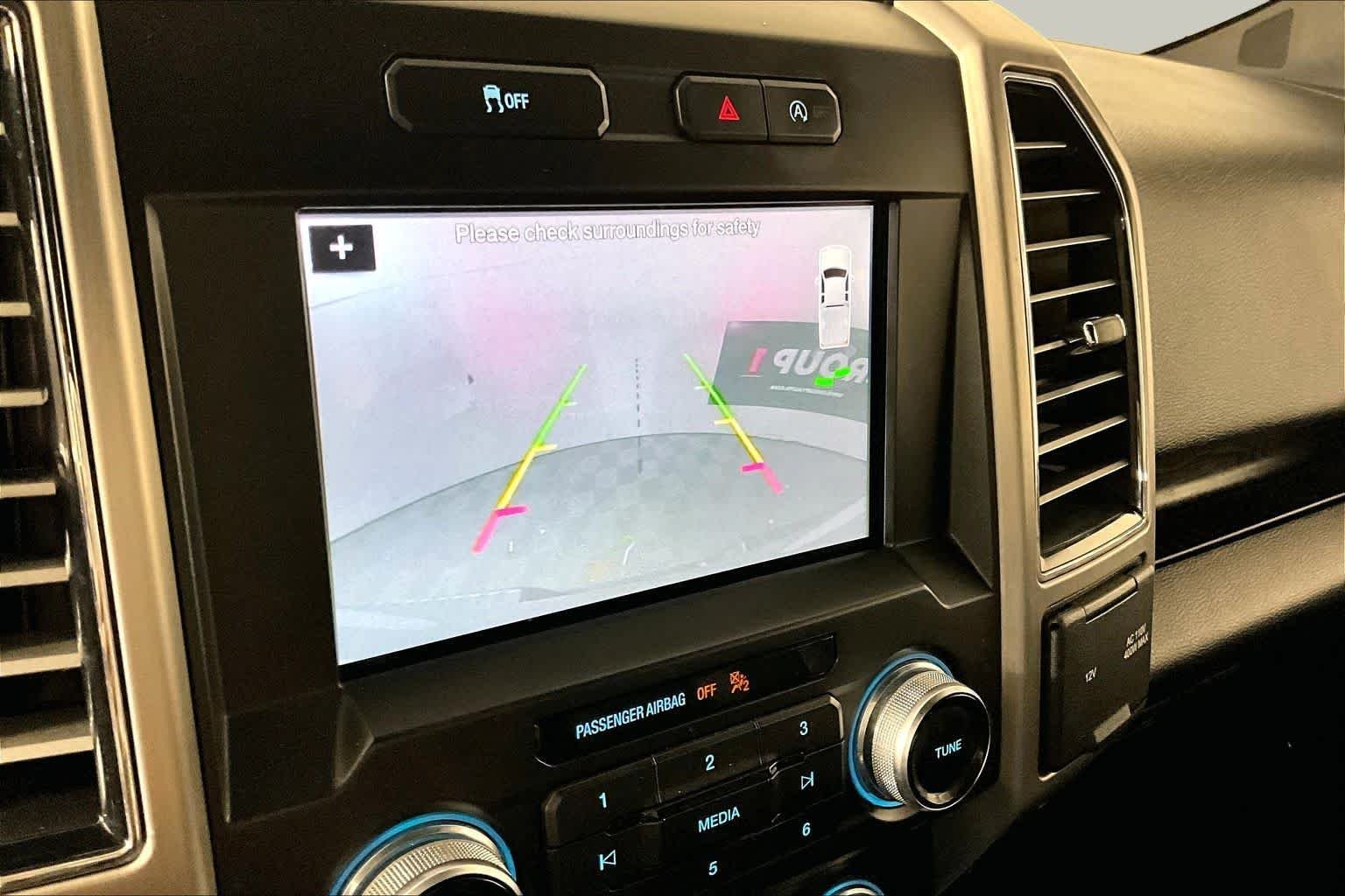 Used 2018 Magnetic Metallic Ford Platinum image 25