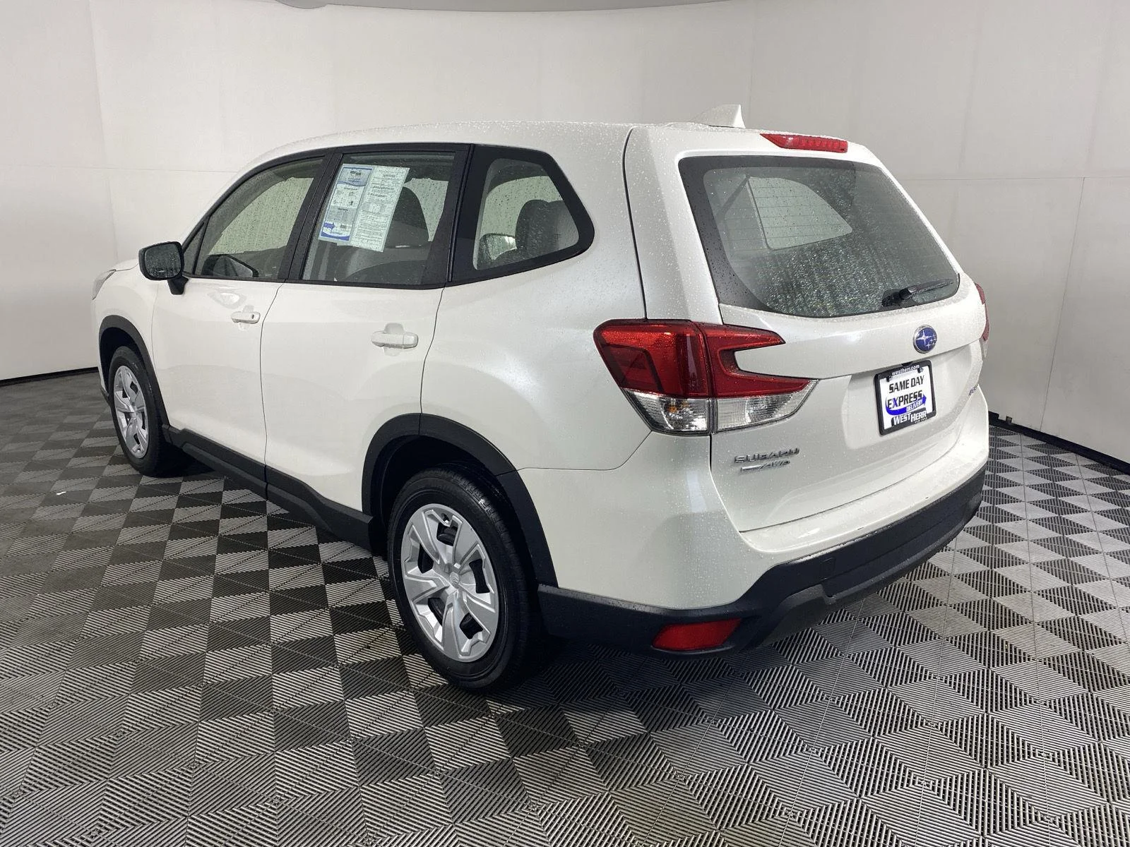 Used 2023 Crystal White Pearl Subaru Base image 5