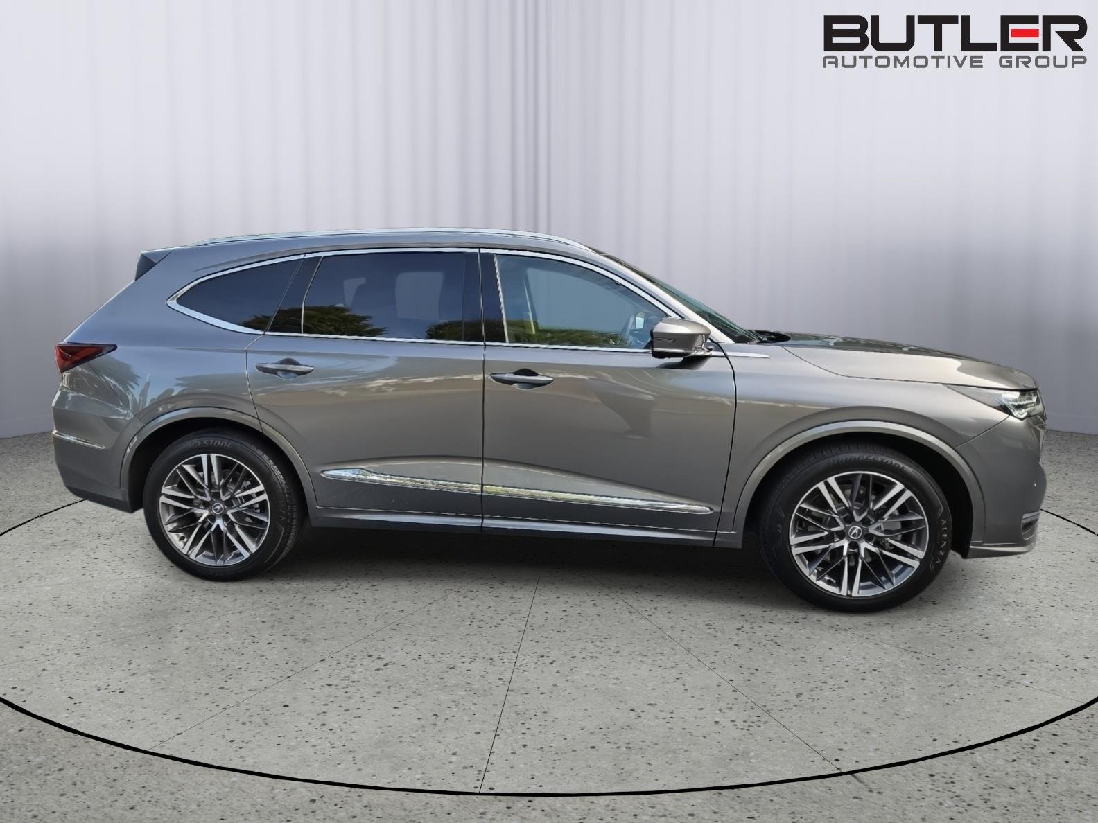 Used 2026 Liquid Carbon Metallic Acura SH-AWD w/Advance image 4