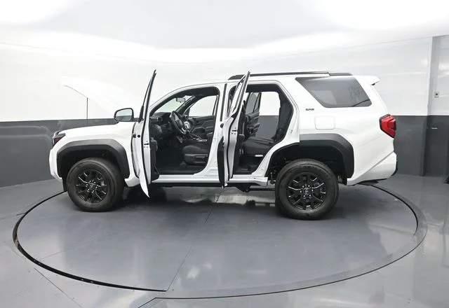 Used 2026  Toyota SR5 image 41