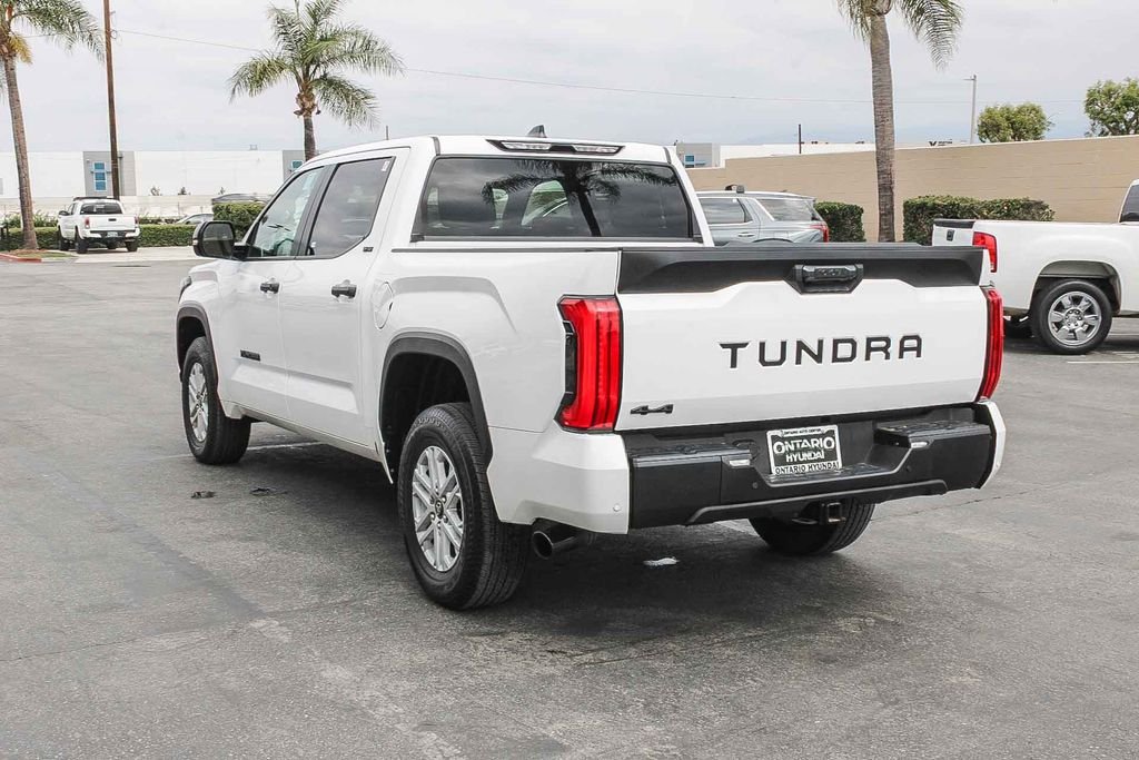 2025 Toyota Tundra SR5 - Photo 7