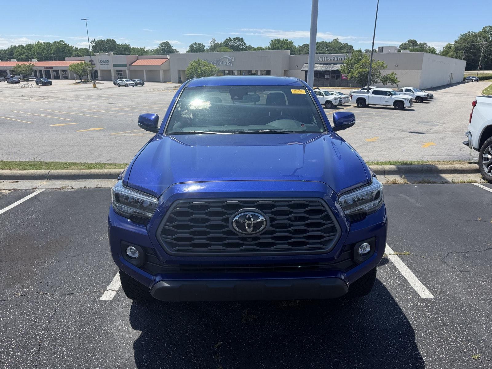 Used 2023 Blue Crush Metallic TOYOTA  image 16