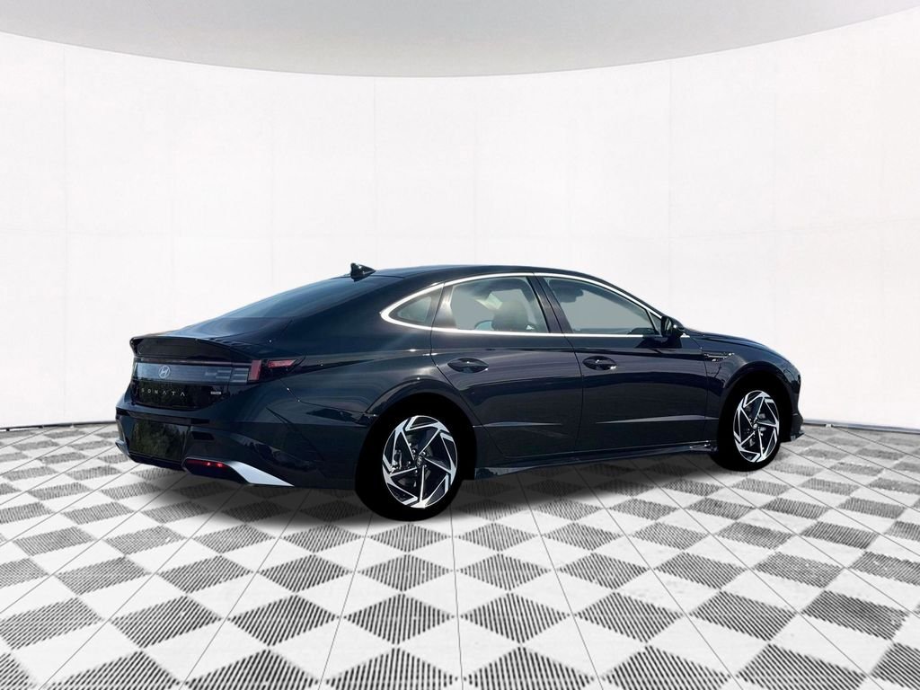 New 2026 Black Hyundai SEL Sport image 12