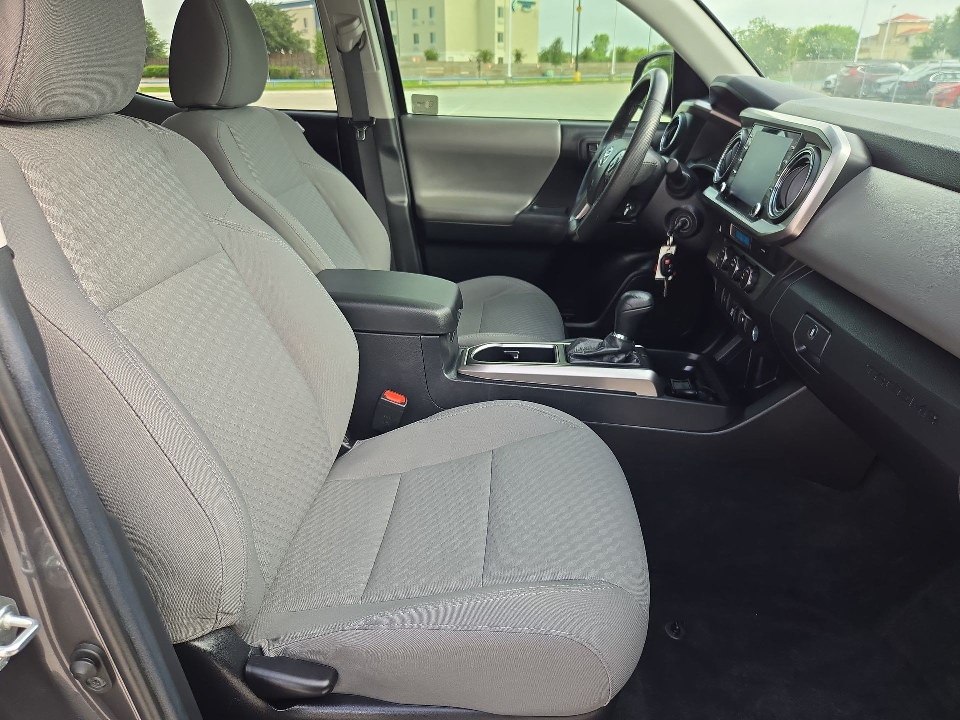 Used 2021 Magnetic Gray Metallic Toyota SR5 image 28
