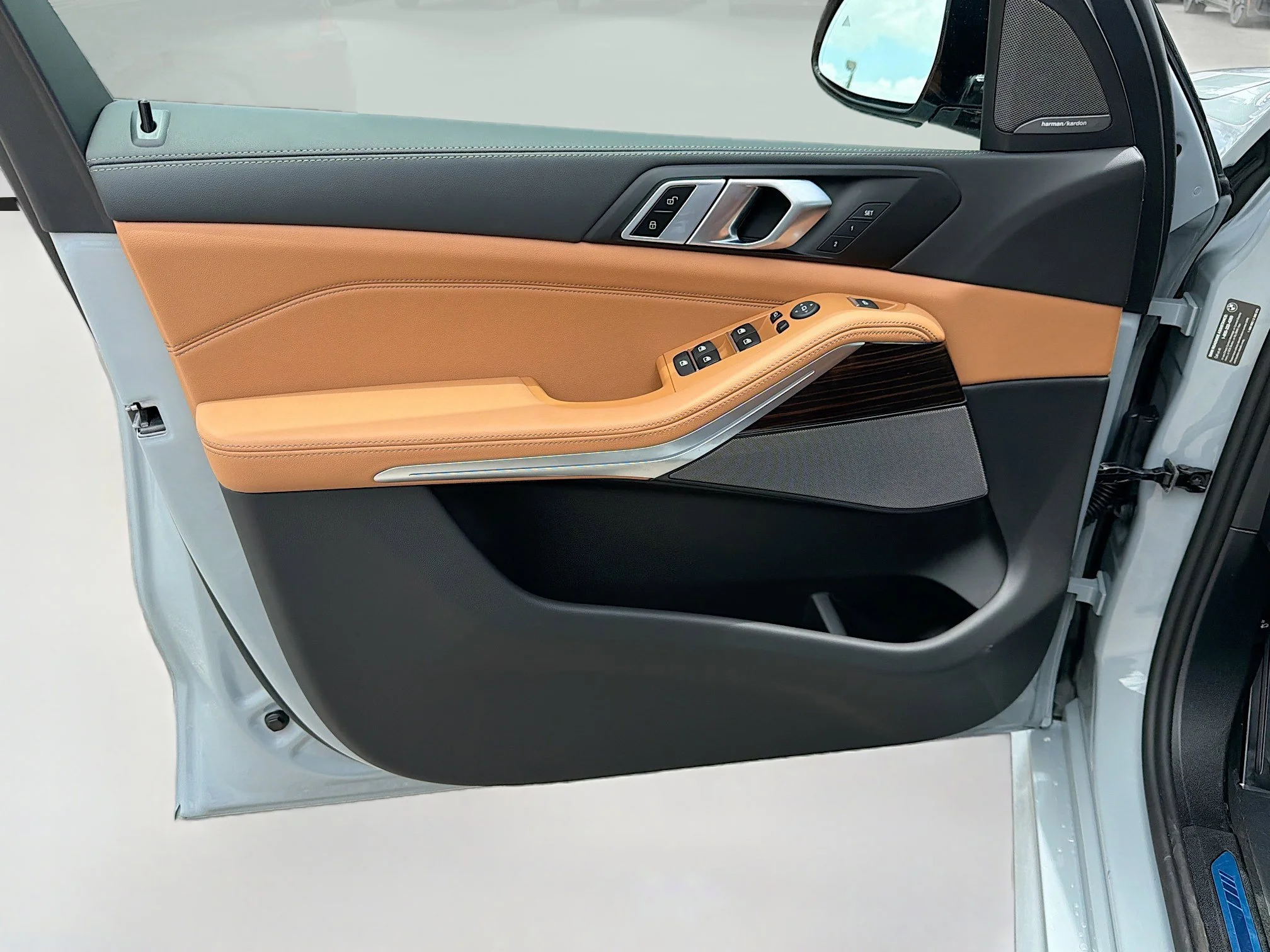 New 2026 Brooklyn Grey Metallic BMW sDrive40i image 21