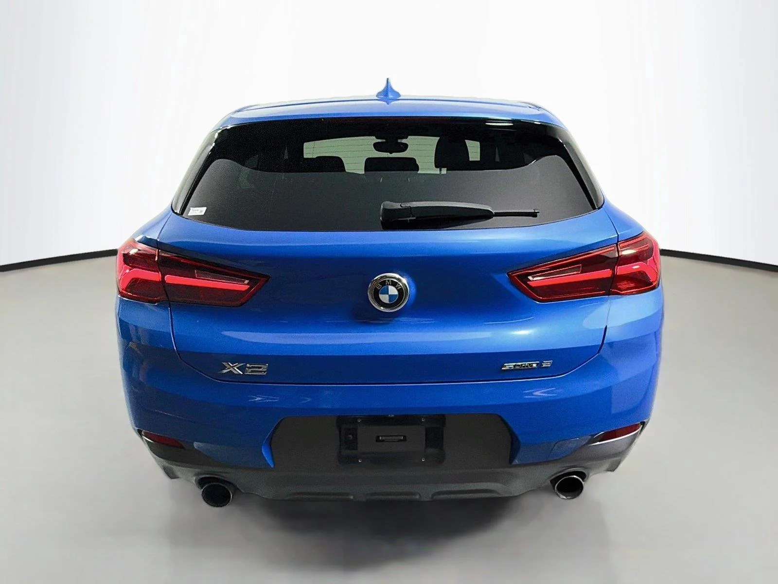 Used 2018 Misano Blue Metallic BMW sDrive28i image 6