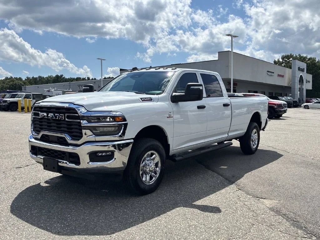 Used 2025 White Ram Tradesman image 3