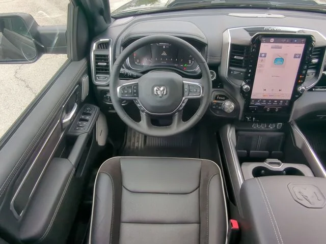 2026 RAM 1500 Laramie - Photo 18