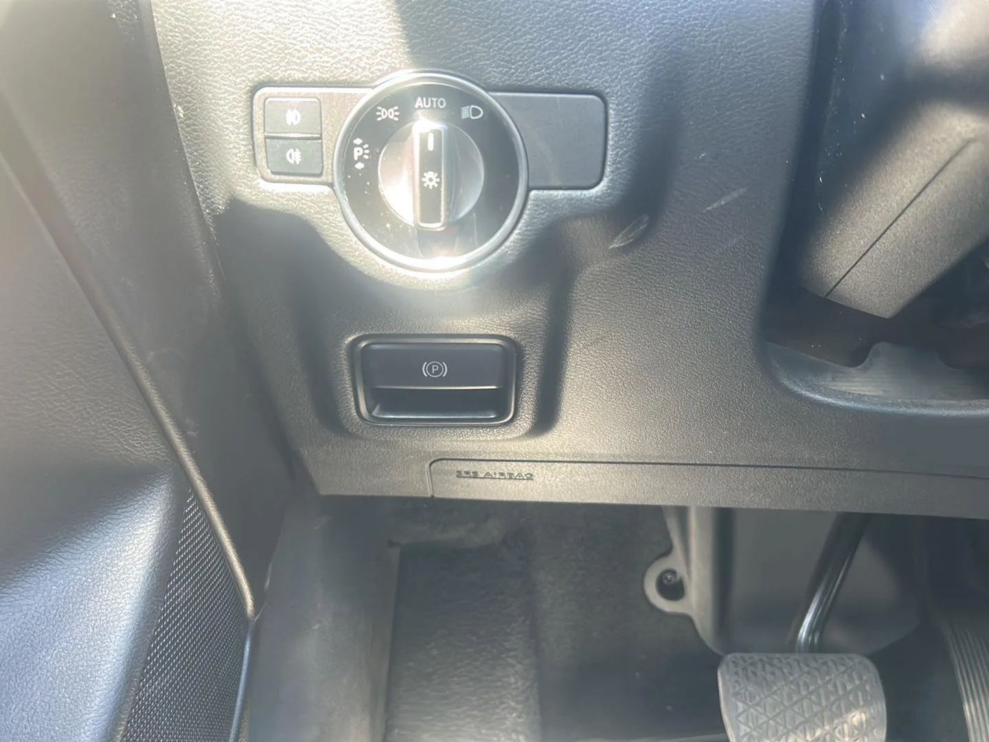 Used 2017 Graphite Shadow INFINITI Premium image 12