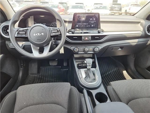 Used 2024 Currant Red KIA LXS (IVT) image 9