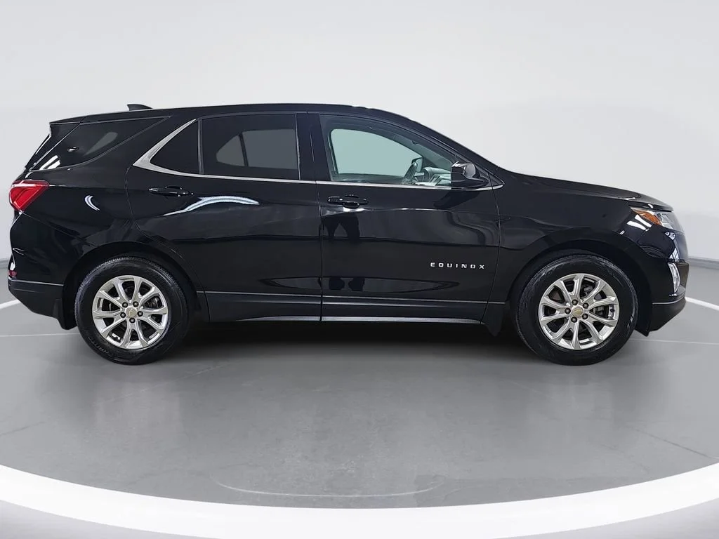 Used 2020 Chevrolet Equinox 2FL with VIN 2GNAXJEV1L6196754 for sale in Hudsonville, MI