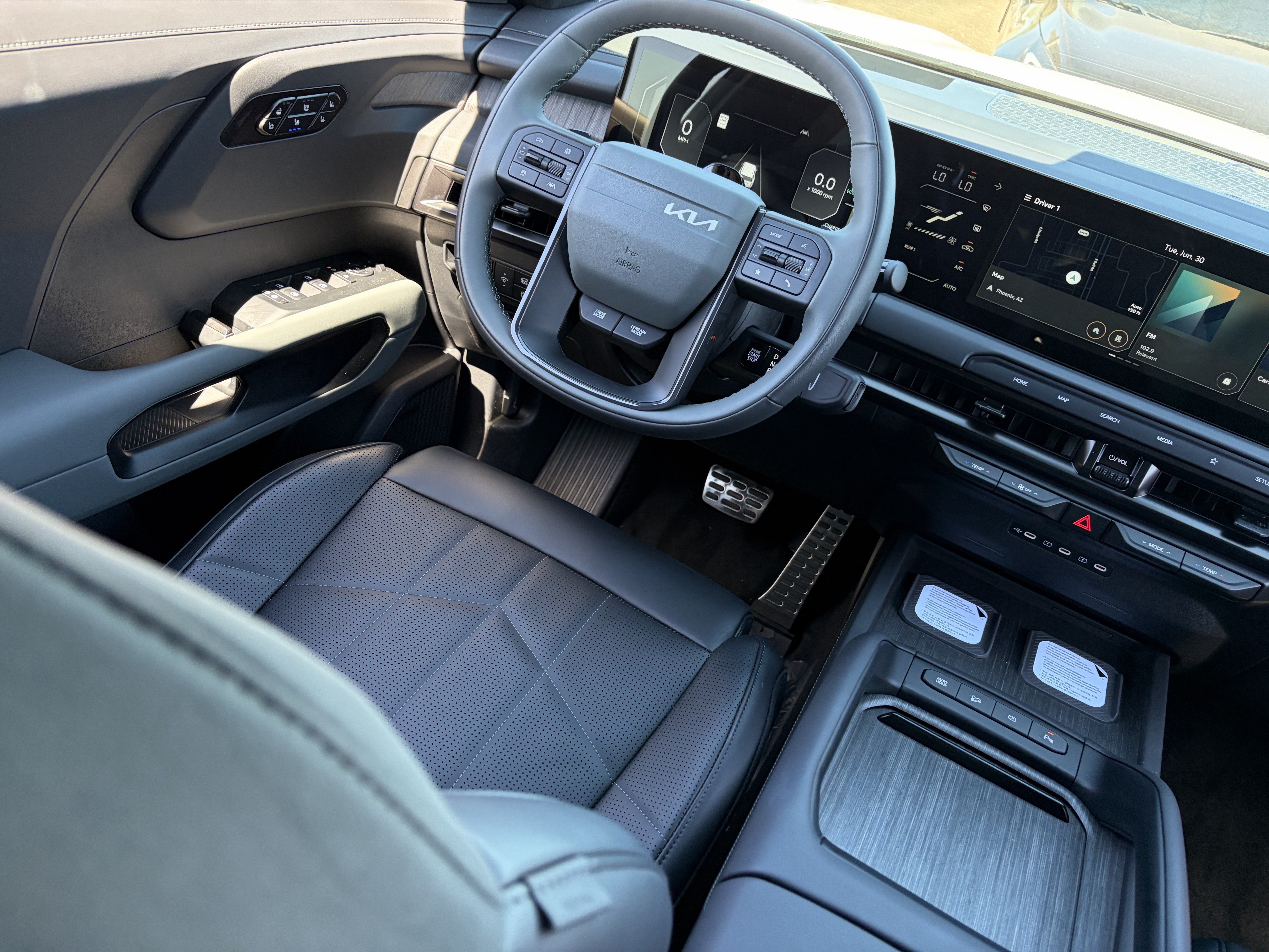 New 2027 Glacial White Pearl Kia X-LINE SX PRESTIGE image 12