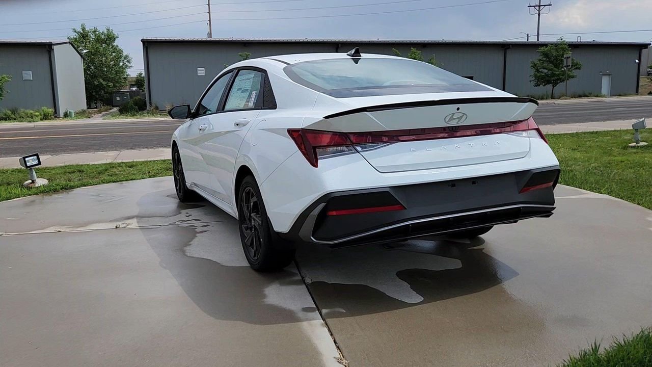 New 2026 Serenity White Hyundai SEL Sport image 3