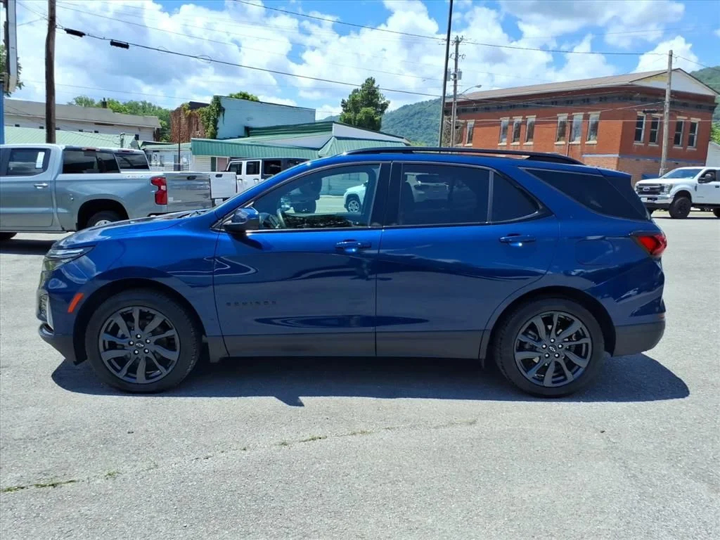 Used 2023 Blue Chevrolet RS image 4