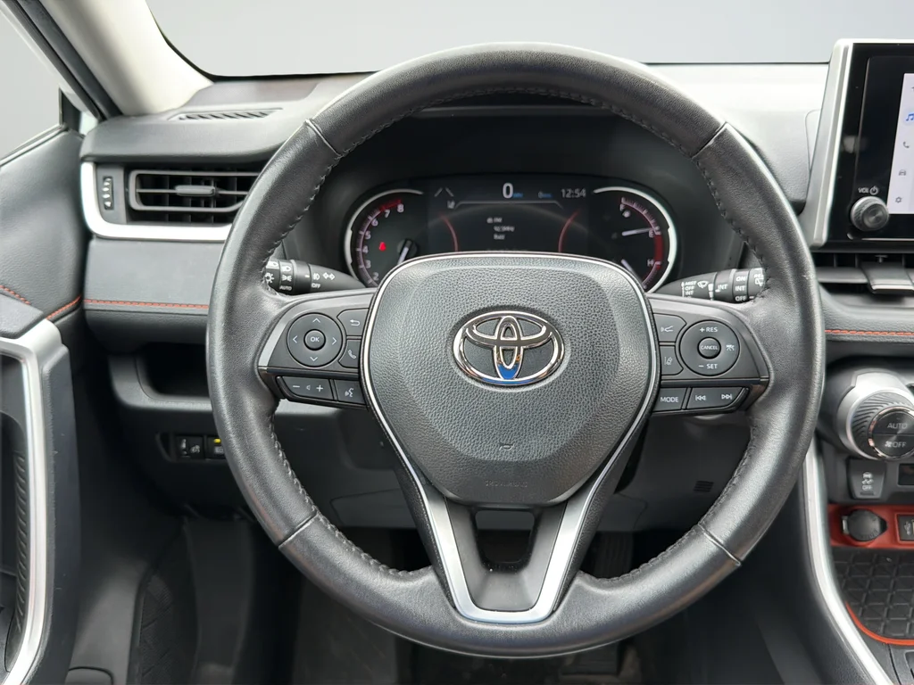 Used 2024 White Toyota Adventure image 37