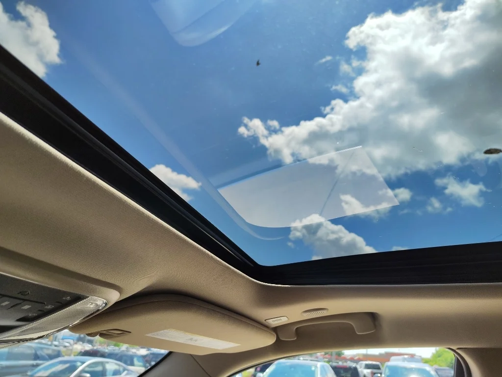 Used 2020 Velvet Red Pearlcoat Jeep Overland image 26