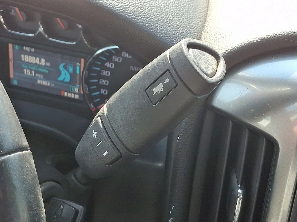 Used 2014 Red Chevrolet LT image 13