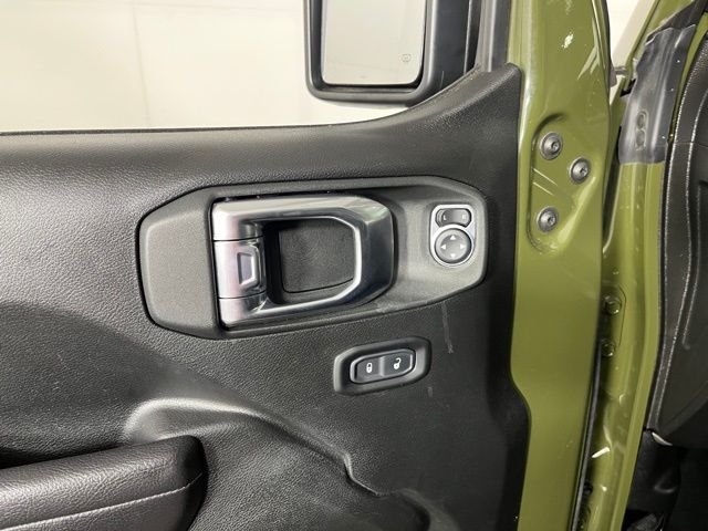 Used 2022 Green Jeep Unlimited Sport S image 14