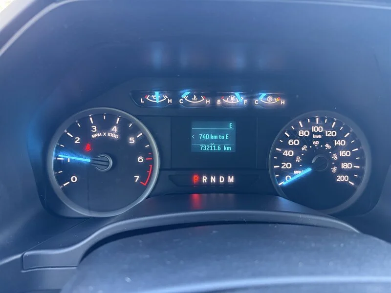 Used 2019 Grey Ford XLT image 12