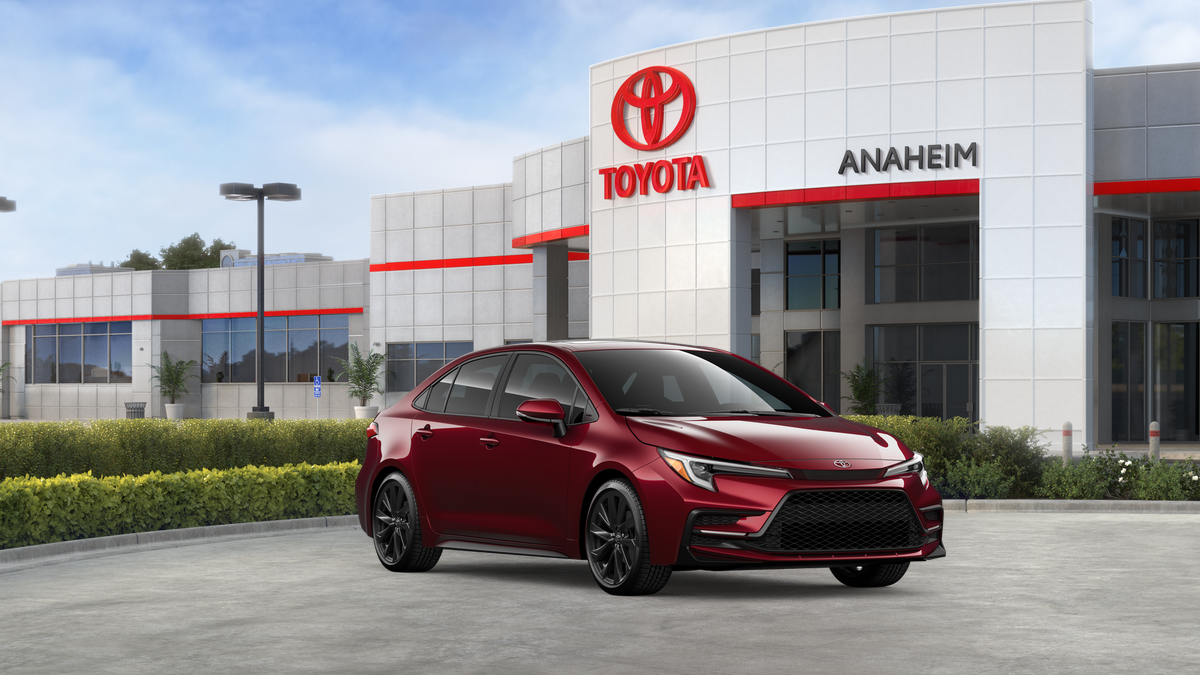 New 2027 Ruby Flare Pearl Toyota Hybrid SE image 15