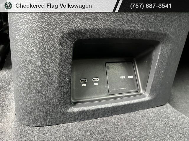 Used 2025 Pure Gray Volkswagen 2.0T SEL image 27