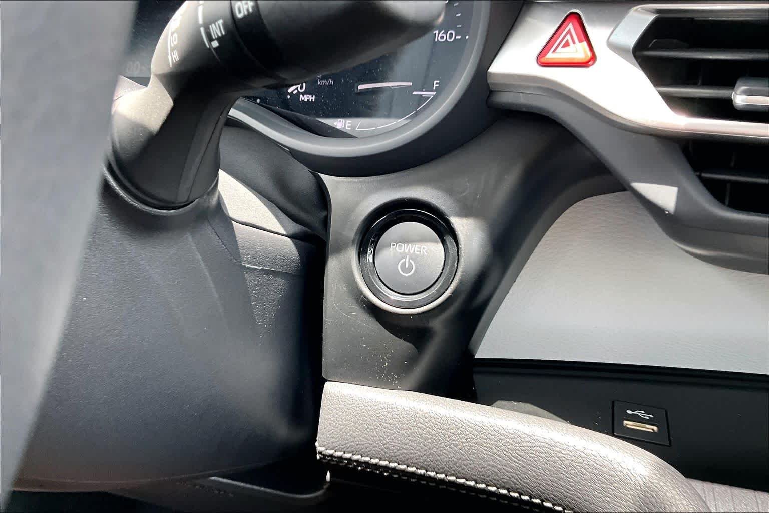 Used 2025 Midnight Black Metallic Toyota XLE image 32