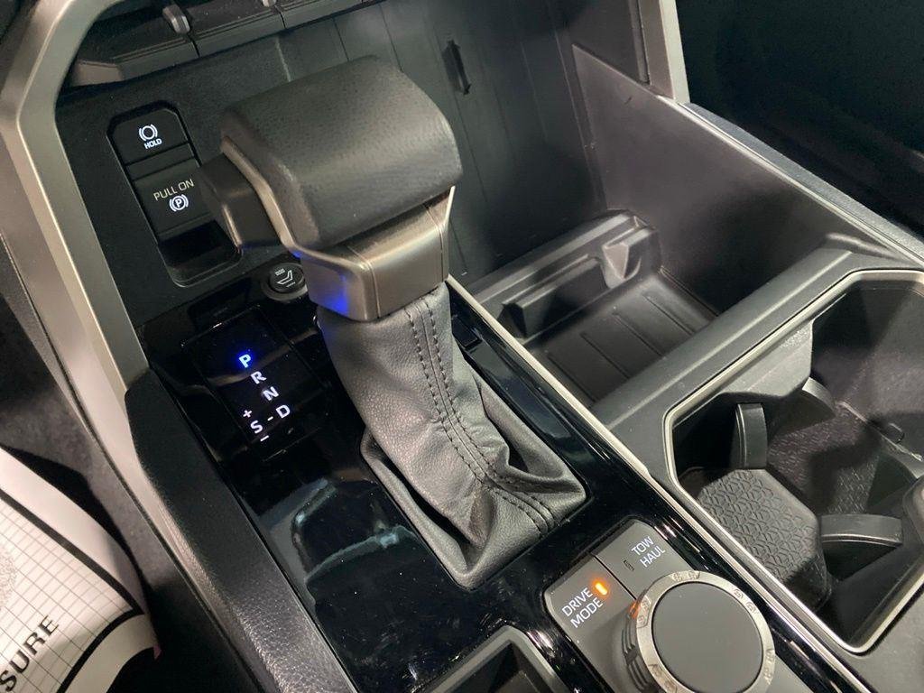 Used 2025 Ice Toyota SR5 image 22
