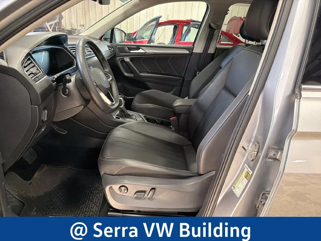 Used 2023 Silver Volkswagen 2.0T SE image 17