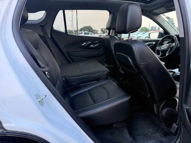 Used 2023 White GMC AT4 image 13
