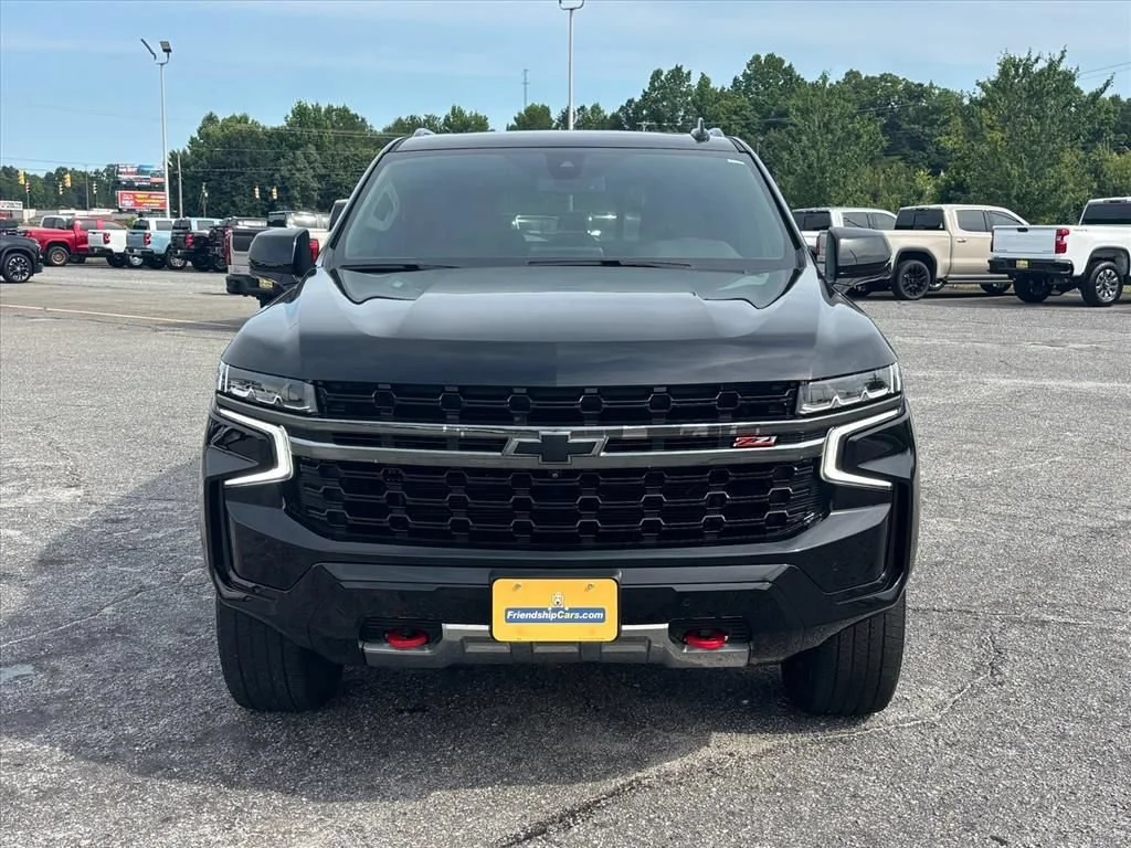 Used 2022 Black Chevrolet Z71 image 22