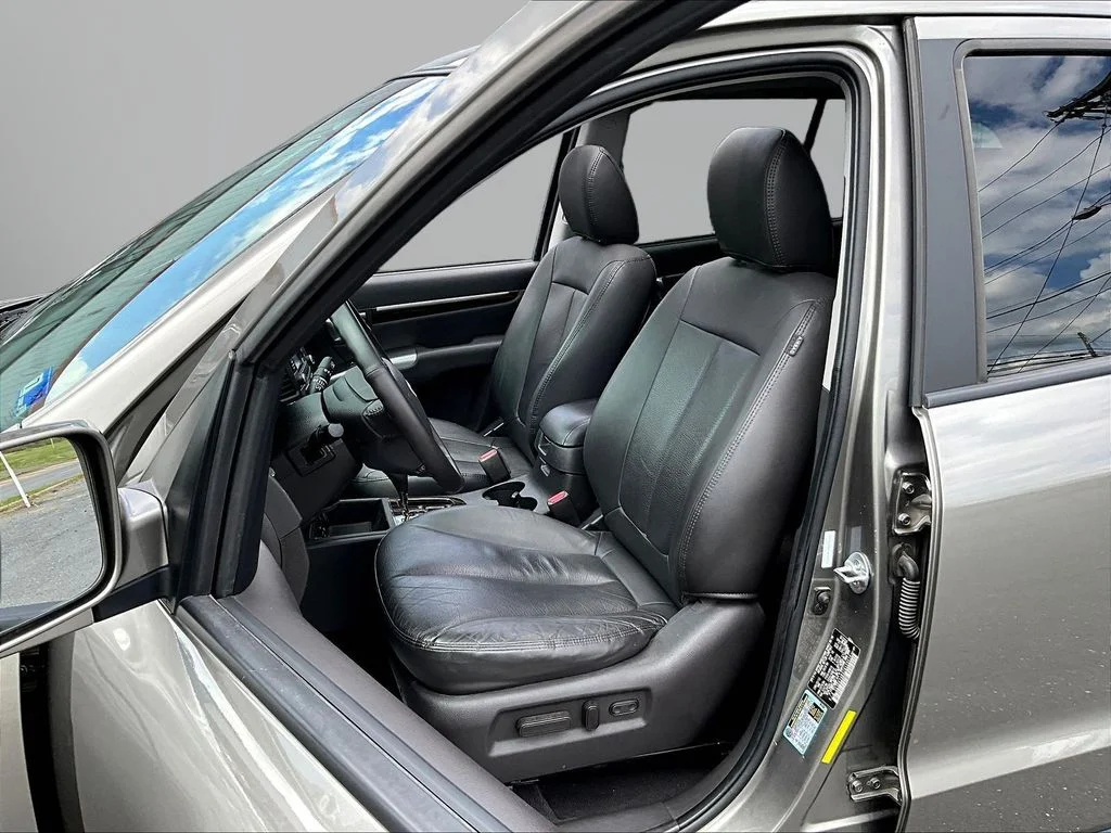 Used 2012 Gray Hyundai Limited image 20