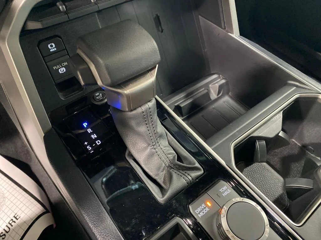 Used 2025 Ice Toyota SR5 image 22