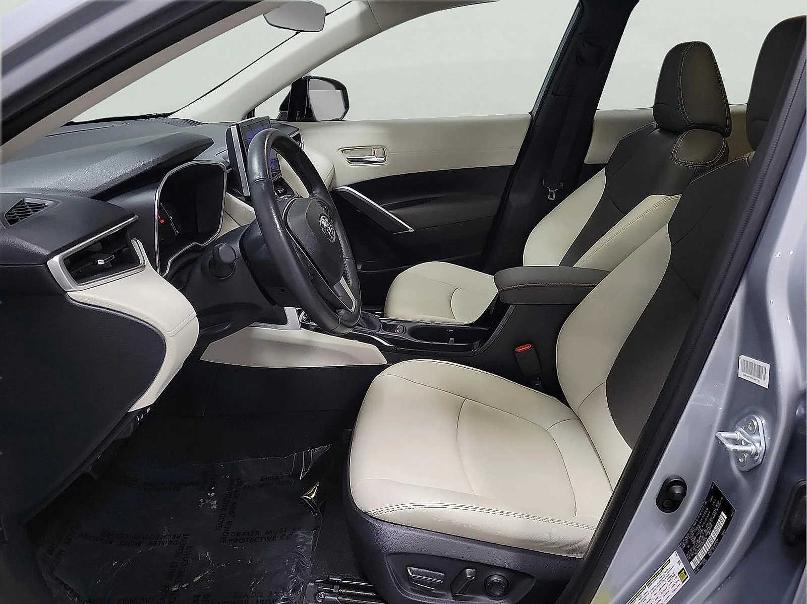 Certified Used 2023 Silver Toyota XLE image 10