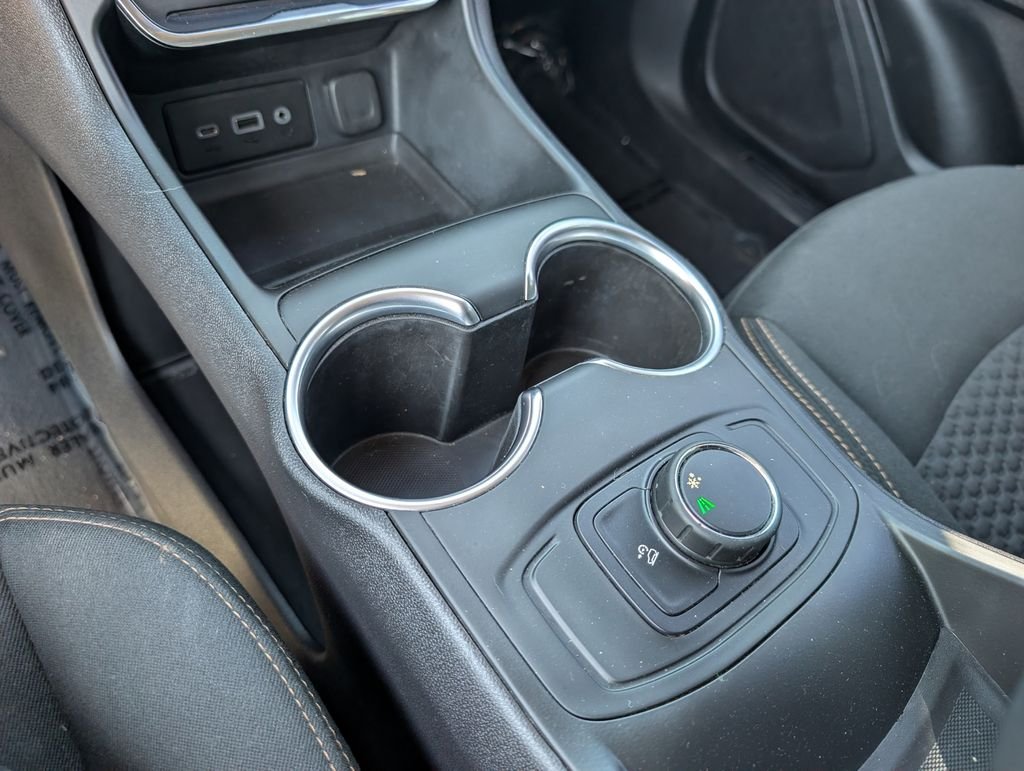 Used 2019 Black GMC SLE image 28