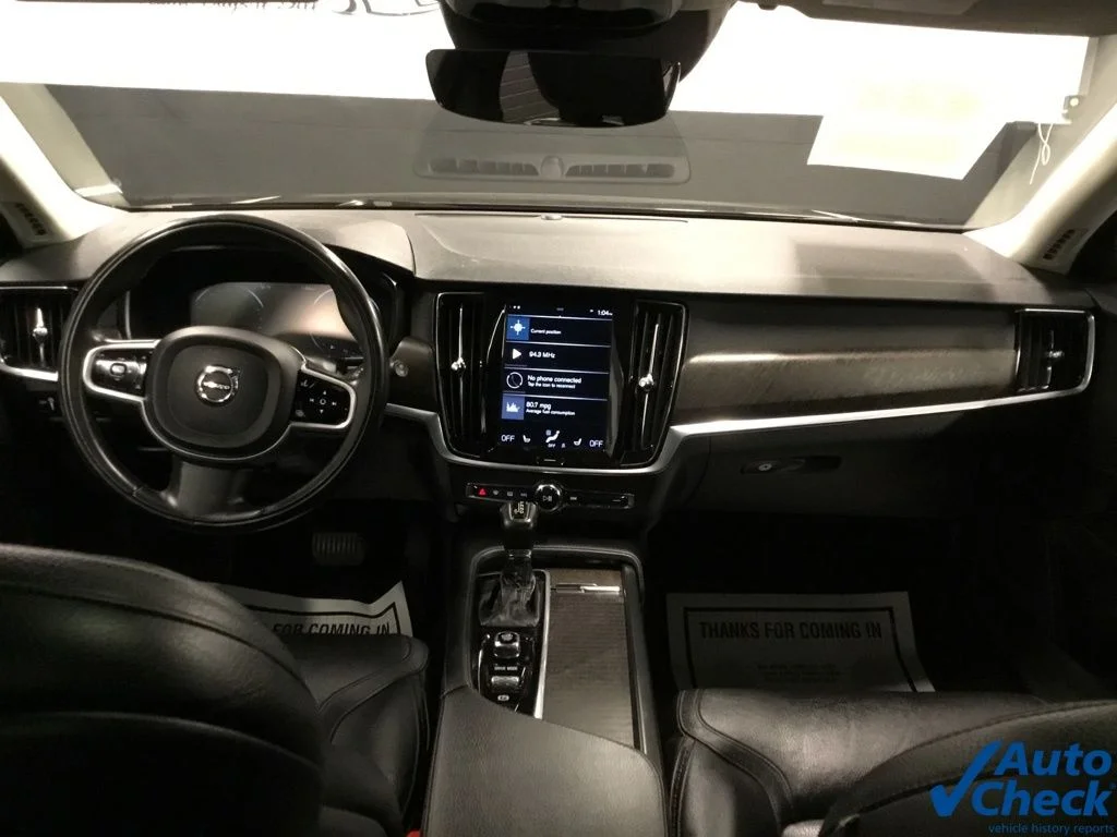 Used 2020 Black Volvo T6 AWD image 26