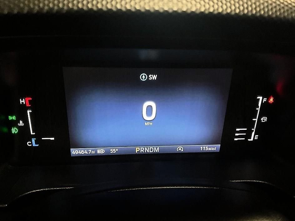 Used 2024 White Ford XLT image 18