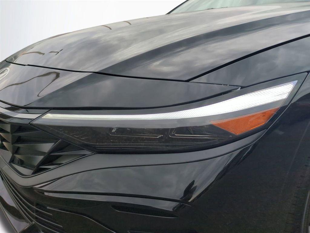 New 2026 Black Hyundai SEL Sport Premium image 10