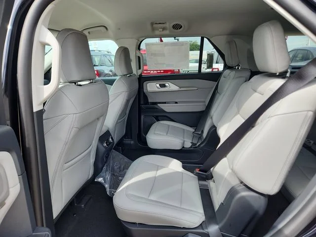 New 2026 Agate Black Metallic Ford Active image 13