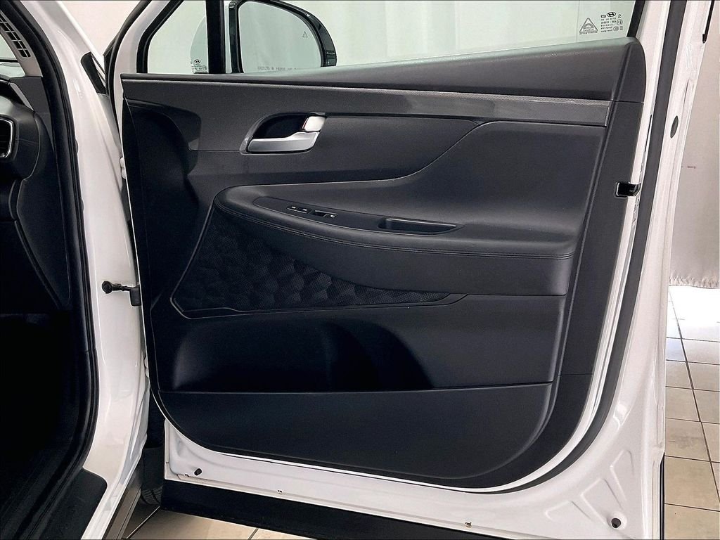 Used 2023 White Hyundai SEL image 12