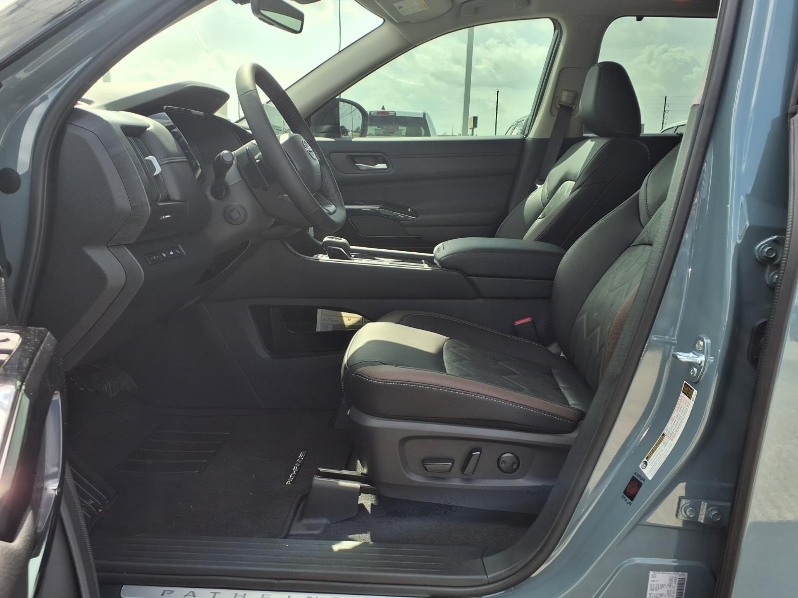 2026 Nissan Pathfinder Platinum Green at Robbins Nissan