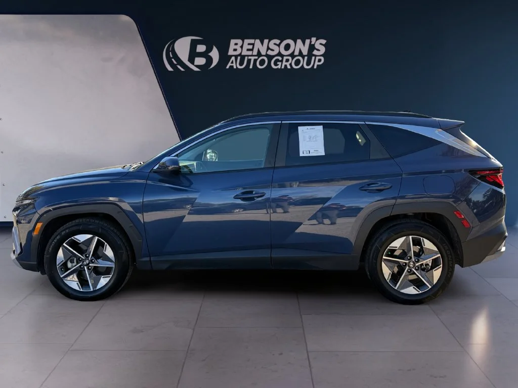 Used 2025 Blue Hyundai SEL image 2